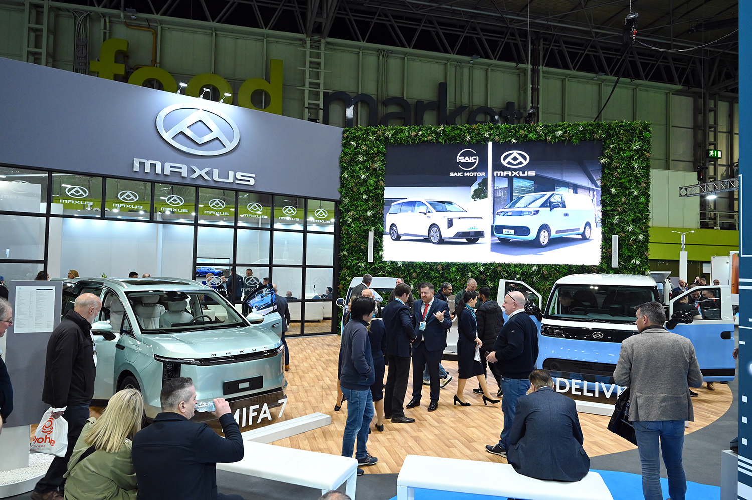 MAXUS DEBUTS TWO NEW EVs AT ELECTRIFYING 2024 CV SHOW